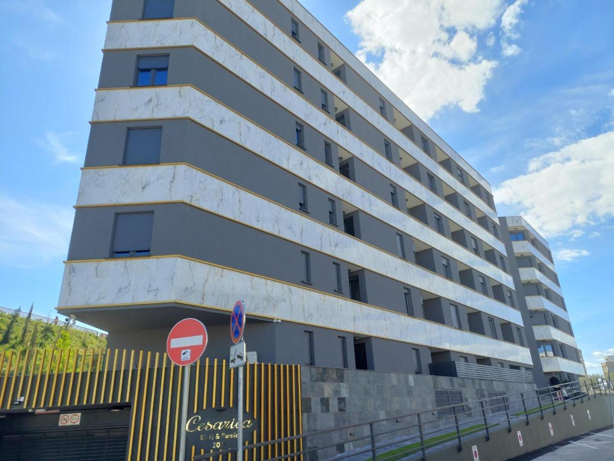 Apartment Paola With Free Private Parking Place Split Extérieur photo